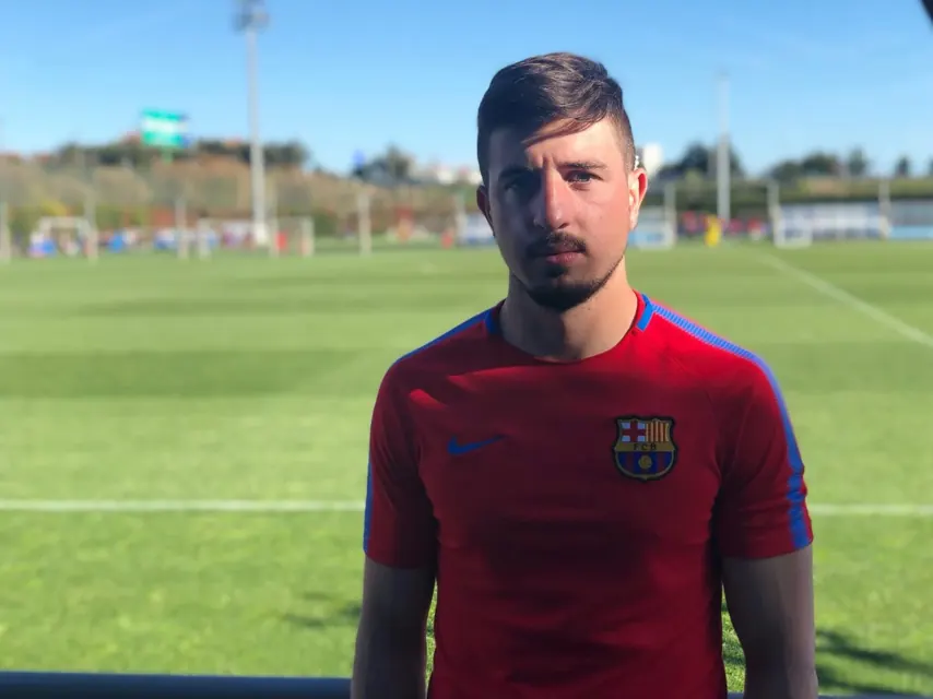 Fran Herruzo con la equipación del FC Barcelona